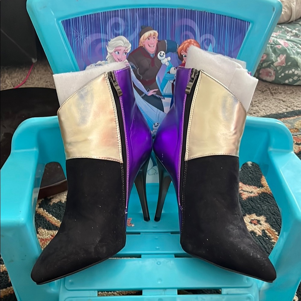 Stylish Black and Purple Women's Boots